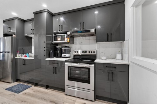 12 Cornerbrook Cove Ne, Calgary, AB - Indoor Photo Showing Kitchen