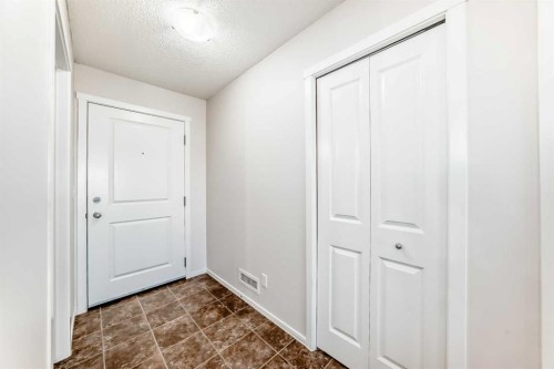 2324-81 Legacy Boulevard Se, Calgary, AB - Indoor Photo Showing Other Room