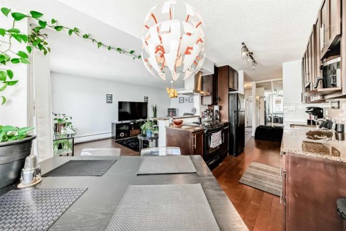 403-4455D Greenview Drive Ne, Calgary, AB - Indoor