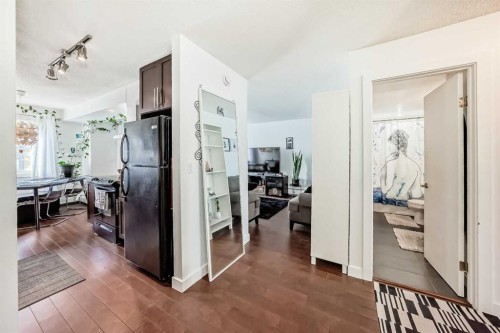 403-4455D Greenview Drive Ne, Calgary, AB - Indoor