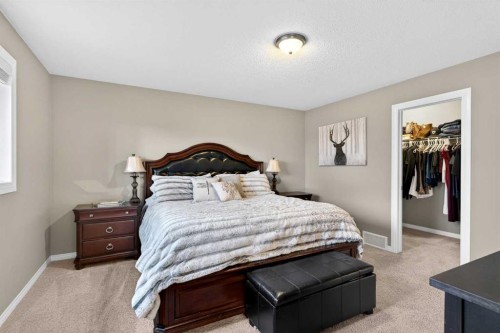 69 Elkton Way Sw, Calgary, AB - Indoor Photo Showing Bedroom