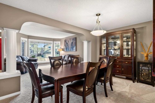 69 Elkton Way Sw, Calgary, AB - Indoor Photo Showing Dining Room