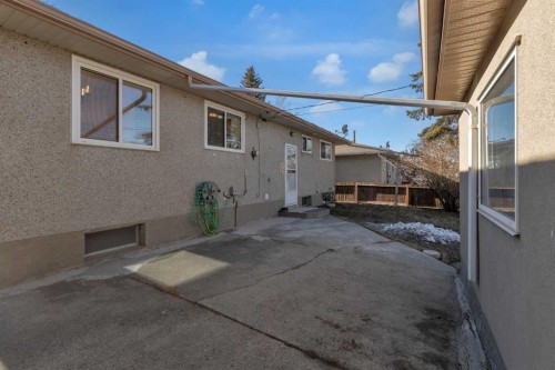 1980 Cottonwood Crescent Se, Calgary, AB - Outdoor With Exterior