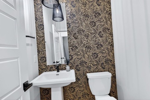 413 Belmont Park Sw, Calgary, AB 