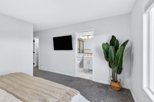 413 Belmont Park Sw, Calgary, AB 