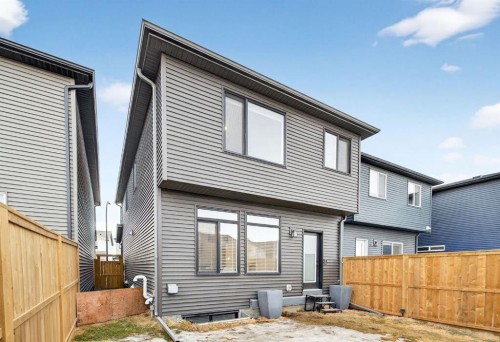 413 Belmont Park Sw, Calgary, AB 