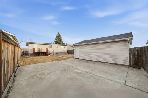 2309 50 Street Ne, Calgary, AB - Outdoor With Exterior