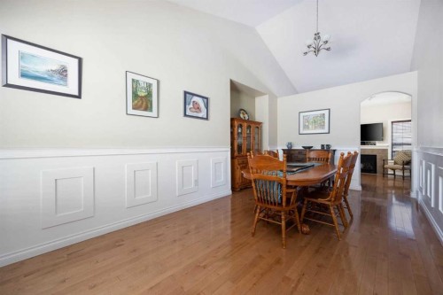 140 Heron Place, Fort Mcmurray, AB - Indoor Photo Showing Dining Room