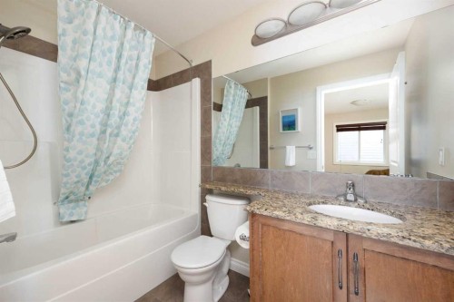 140 Heron Place, Fort Mcmurray, AB - Indoor Photo Showing Bathroom