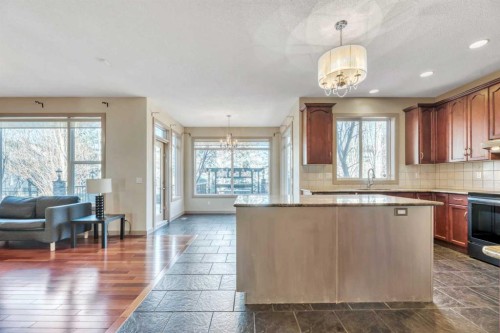 63 Discovery Ridge Circle Sw, Calgary, AB - Indoor Photo Showing Kitchen