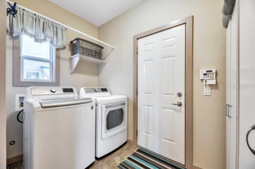 63 Discovery Ridge Circle Sw, Calgary, AB - Indoor Photo Showing Laundry Room