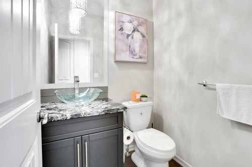 60 Cranarch Rise Se, Calgary, AB - Indoor Photo Showing Bathroom