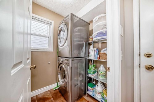 188 Hidden Ranch Crescent Nw, Calgary, AB - Indoor Photo Showing Laundry Room