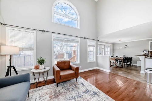 188 Hidden Ranch Crescent Nw, Calgary, AB - Indoor Photo Showing Living Room