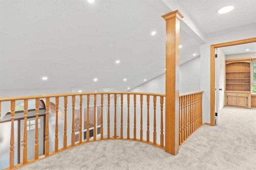 15 Patterson Drive Sw, Calgary, AB - Indoor Photo Showing Other Room
