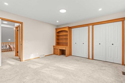 15 Patterson Drive Sw, Calgary, AB - Indoor Photo Showing Other Room