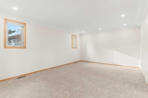 15 Patterson Drive Sw, Calgary, AB - Indoor Photo Showing Other Room
