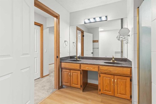 15 Patterson Drive Sw, Calgary, AB - Indoor