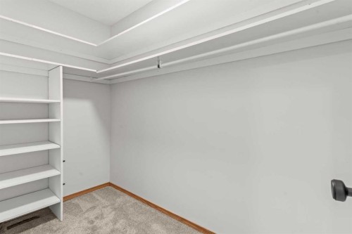 15 Patterson Drive Sw, Calgary, AB - Indoor