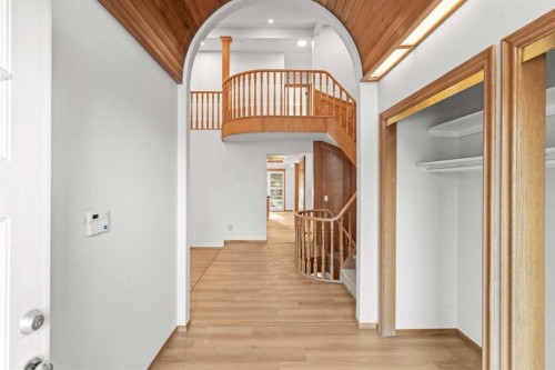 15 Patterson Drive Sw, Calgary, AB - Indoor Photo Showing Other Room