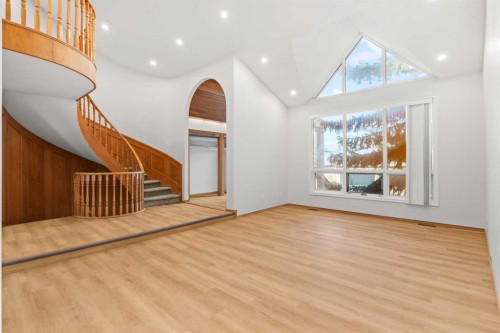 15 Patterson Drive Sw, Calgary, AB - Indoor Photo Showing Other Room