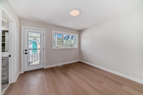 115-1330 1St Avenue, Canmore, AB - Indoor Photo Showing Other Room