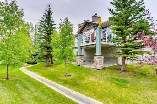 56 Discovery Woods Villas Sw, Calgary, AB - Outdoor