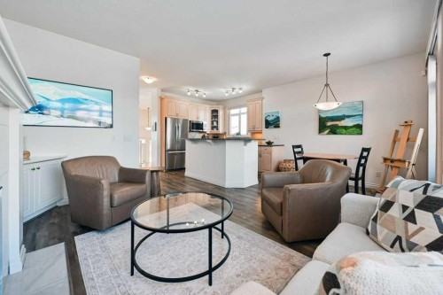 56 Discovery Woods Villas Sw, Calgary, AB - Indoor Photo Showing Living Room