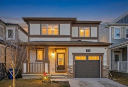 82 Osborne Common SW Airdrie, AB T4B 5E4