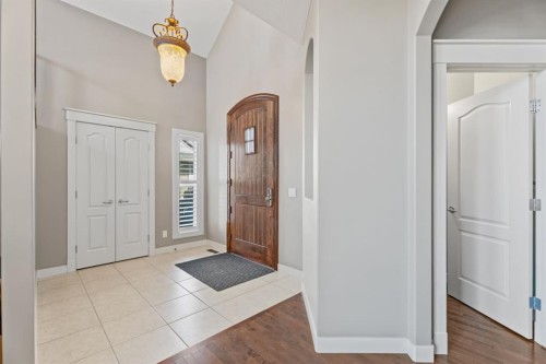 15 Cranleigh Way Se, Calgary, AB - Indoor Photo Showing Other Room