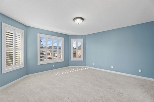 15 Cranleigh Way Se, Calgary, AB - Indoor Photo Showing Other Room