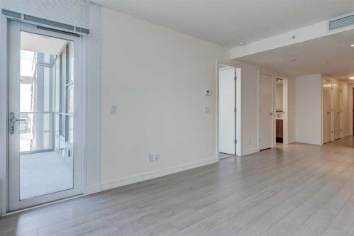 314-51 Waterfront Mews Sw, Calgary, AB - Indoor Photo Showing Other Room