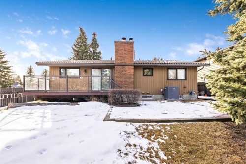 9536 Oakmount Drive Sw, Calgary, AB - Outdoor With Deck Patio Veranda