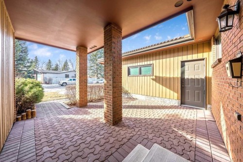 9536 Oakmount Drive Sw, Calgary, AB - Outdoor With Deck Patio Veranda With Exterior