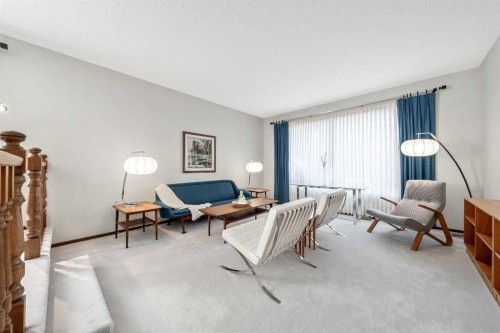 9536 Oakmount Drive Sw, Calgary, AB - Indoor