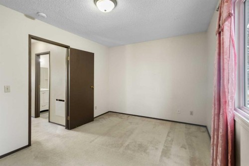 355 Georgian Villas, Calgary, AB 