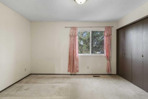 355 Georgian Villas, Calgary, AB 