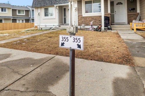 355 Georgian Villas, Calgary, AB 
