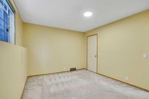 131 Martinridge Grove Ne, Calgary, AB - Indoor Photo Showing Other Room