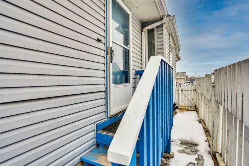 131 Martinridge Grove Ne, Calgary, AB - Outdoor