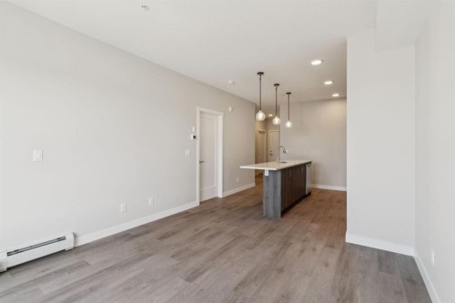 412-700 Shawnee Square Sw, Calgary, AB - Indoor