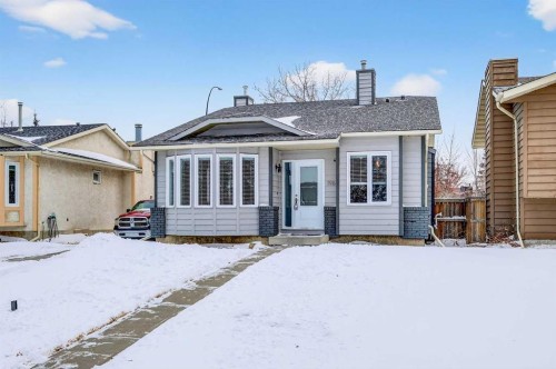 196 Deersaxon Circle Se, Calgary, AB - Outdoor With Facade