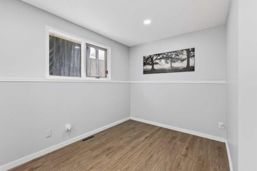 196 Deersaxon Circle Se, Calgary, AB - Indoor Photo Showing Other Room