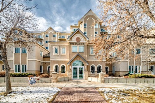 307-1507 Centre A Street NE Calgary, AB T3K 2Z8