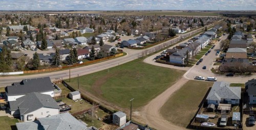 346 Parkview Estates, Strathmore, AB 