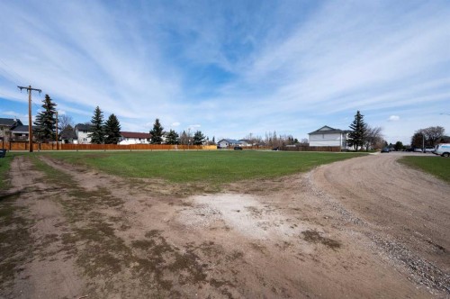346 Parkview Estates, Strathmore, AB 
