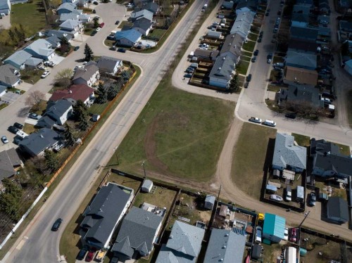 346 Parkview Estates, Strathmore, AB 