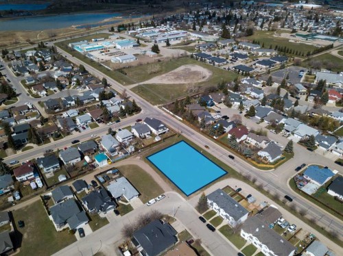 346 Parkview Estates, Strathmore, AB 