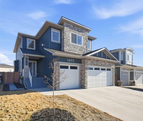 1495 Aldrich Place  Carstairs, AB T0M 0N0