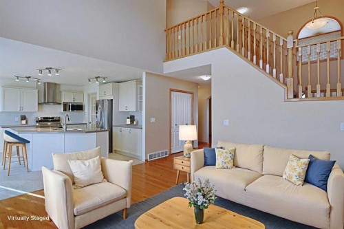 256 Hampstead Road Nw, Calgary, AB - Indoor Photo Showing Living Room